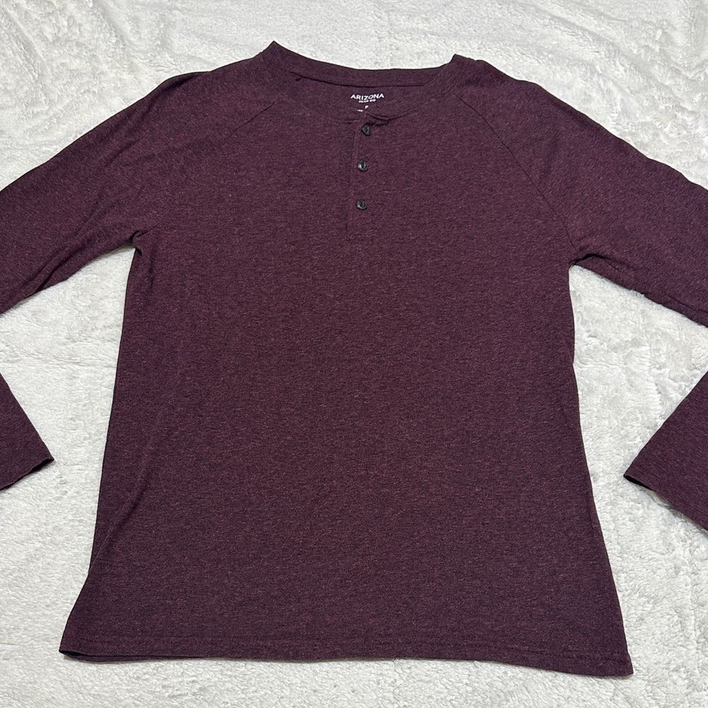 Arizona | size small | long sleeve top